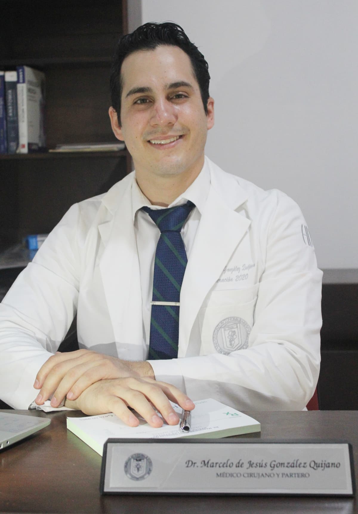 Dr. Marcelo González